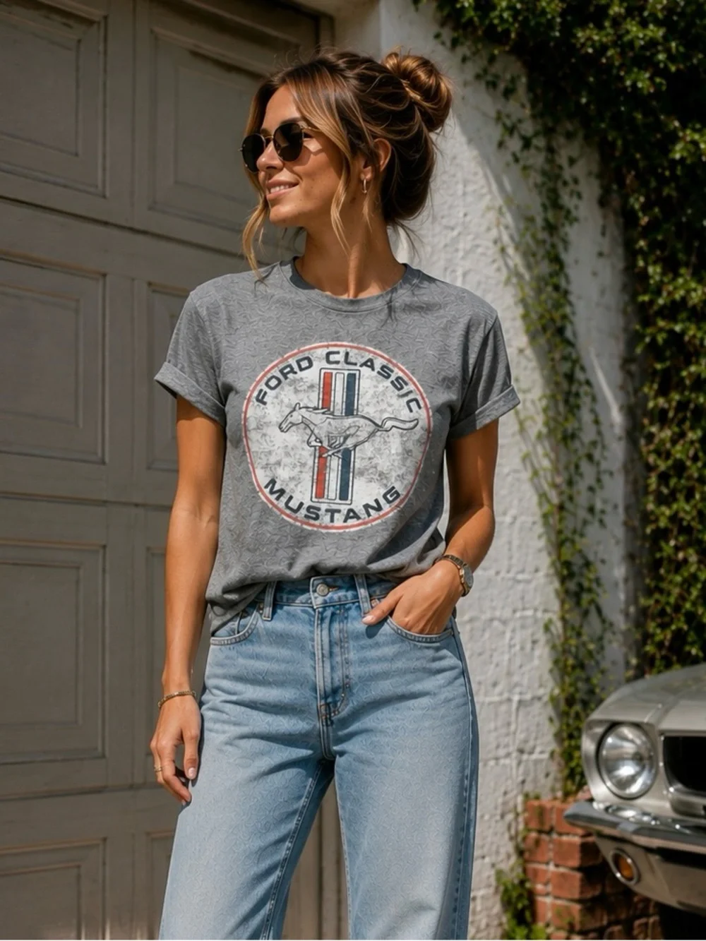 Ford Classic Mustang Graphic Tee Gray Adult Medium Distressed Retro T-Shirt - Picture 1 of 8